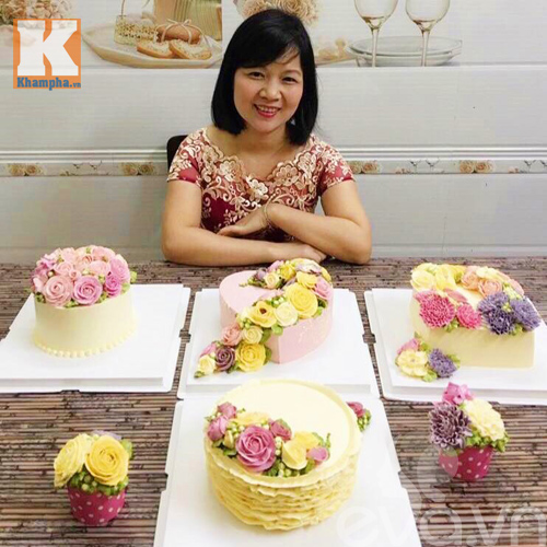 Ngoài món xôi hoa, chị Vân Anh còn mở lớp dạy làm bánh gato và thạch 3D