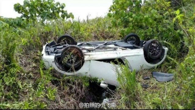 Hình ảnh xe bị lật. Ảnh: HKChannel.