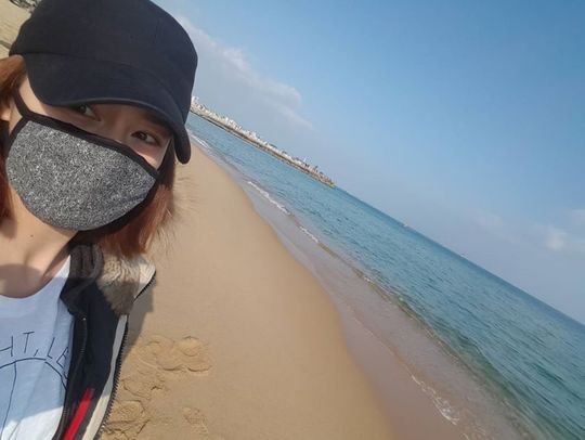 Hình ảnh do Kim Tae Hee chia sẻ trên trang cá nhân, cô thừa nhận đã nghỉ dưỡng ở đảo Sokcho (Gangwon) những ngày đầu năm mới. Nữ diễn viên mới trở về Hàn vào sáng 4/1.