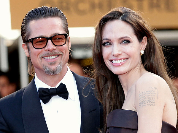 
Chuyện tình Brad Pitt - Angelina Jolie từng tốn nhiều giấy mực báo chí và bị thêu dệt nhiều dị bản khác nhau.
