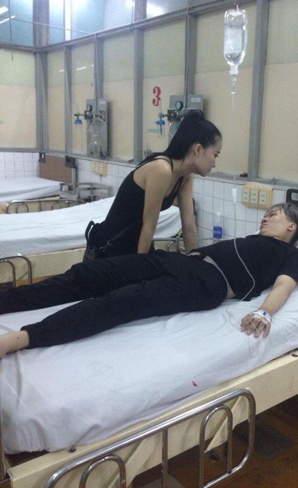 
Hình ảnh Mai Thái Anh cấp cứu tại bệnh viện.
