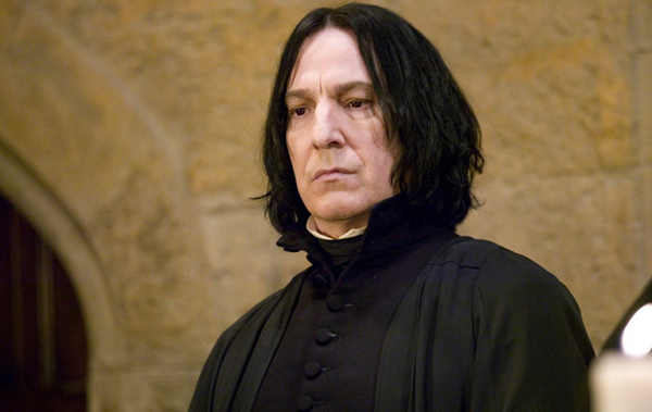 Các fan Harry Potter bàng hoàng khi nghe tin giáo sư Snape đã qua đời.
