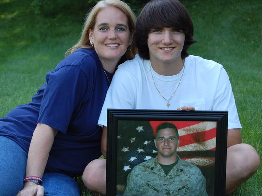 Giờ đây, Christian đã trở thành một chàng trai trưởng thành.