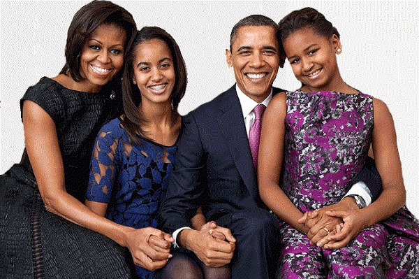 
Những thành viên trong gia đình tổng thống luôn nắm chặt tay nhau. Ảnh: Wiki.
