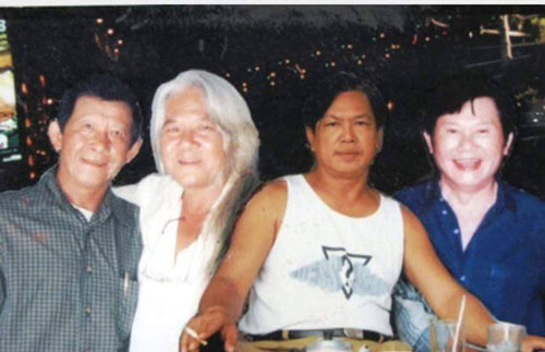 “Tứ quái” bầu sô của Sài Gòn. Từ trái qua: Hoàng Biếu, Ngọc Giao, Sỹ Đặng và Duy Ngọc.