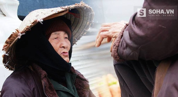 Gần đây, cư dân mạng xôn xao và chia sẻ khá nhiều về câu chuyện của một bà cụ 83 tuổi hàng ngày phải đi bán hàng rong dưới thời tiết lạnh giá của mùa đông.