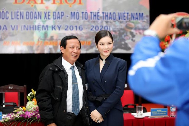 
Lý Nhã Kỳ được bổ nhiệm vào vị trí Phó chủ tịch liên đoàn mô-tô, xe máy Việt Nam. Ảnh: Ái Vân
