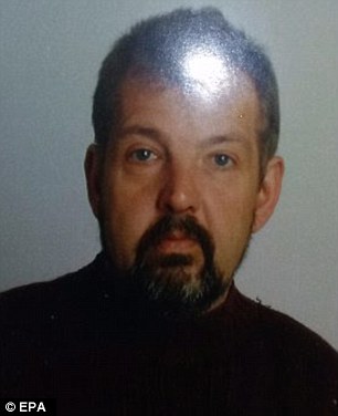 &Ocirc;ng Manfred Fritz Bajorat. Ảnh: EPA