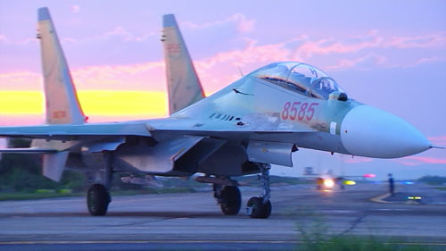 
Tiêm kích Su-30 số hiệu 8585 trước khi gặp nạn. Ảnh tư liệu: Kênh Quốc phòng Việt Nam.
