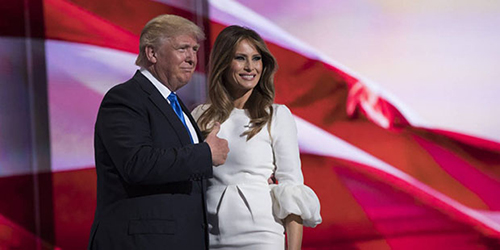 
Vợ chồng Donald Trump tại đại hội đảng Cộng hòa ở Cleveland, Ohio hôm qua. Ảnh:AP
