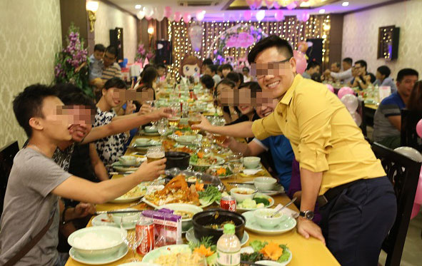 Tiệc tất ni&ecirc;n cuối năm