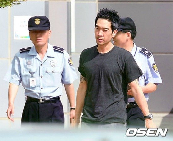 
 Go Young Wook lĩnh án 5 năm tù giam vì hành vi lạm dụng tình dục.
