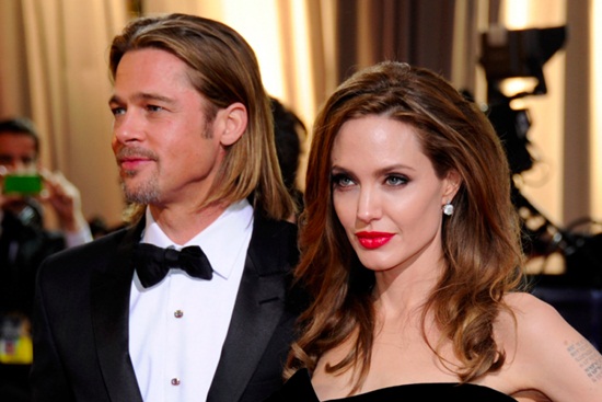 
 Angelina Jolie và Brad Pitt.
