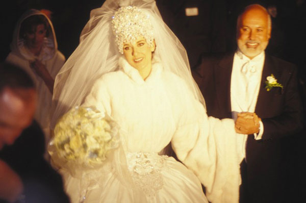 Tháng 12/1994, hai người kết hôn tại nhà thờ ở Montreal, Quebec.