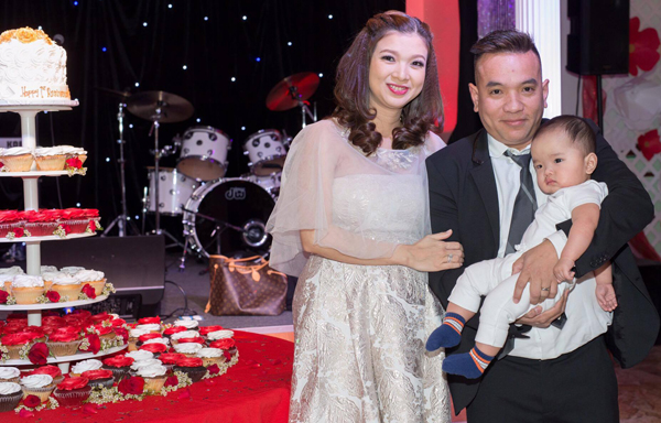 
Vợ chồng Phạm Thanh Thảo mới kỷ niệm 1 năm ngày cưới hồi tháng 6.
