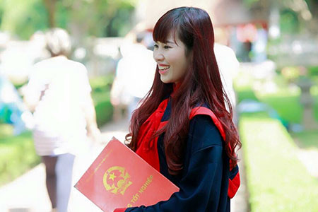 An Trang chụp ảnh kỷ yếu chuẩn bị cho ngày ra trường vào năm nay