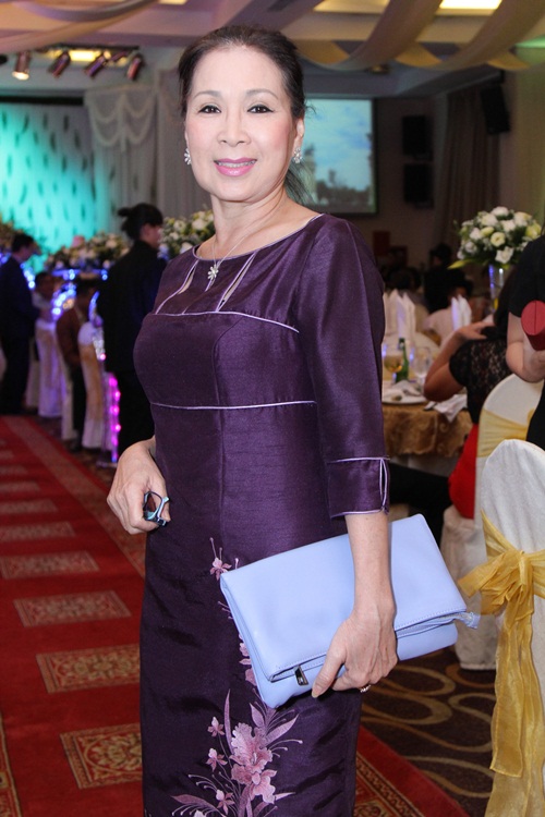 
NSƯT Kim Xuân là đàn chị thân thiết của cặp vợ chồng Thanh Duy - Kha Ly.
