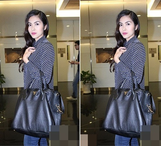 Nữ diễn vi&ecirc;n Bỗng dưng muốn kh&oacute;c&nbsp;lựa chọn t&uacute;i Parada to bản m&agrave;u đen với&nbsp;gi&aacute; gần 60 triệu đồng để phối c&ugrave;ng quần jeans v&agrave; &aacute;o sơ mi chấm bi.