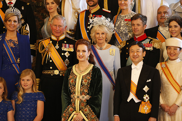 Bennani đ&atilde; trở th&agrave;nh vợ của vua Mohammed v&agrave;o th&aacute;ng 3/2002.