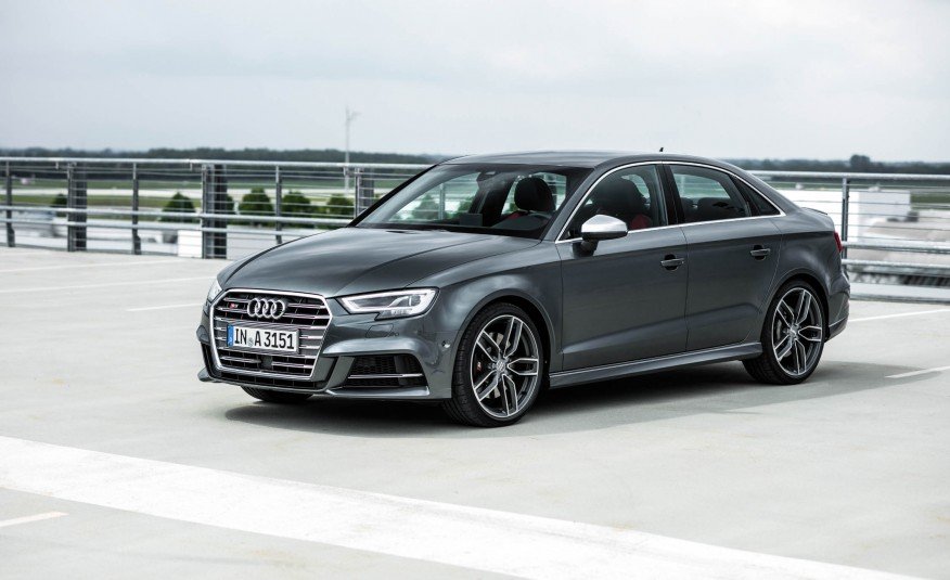 
Audi S3 luôn là mơ ước của nhiều nam giới trẻ tuổi.
