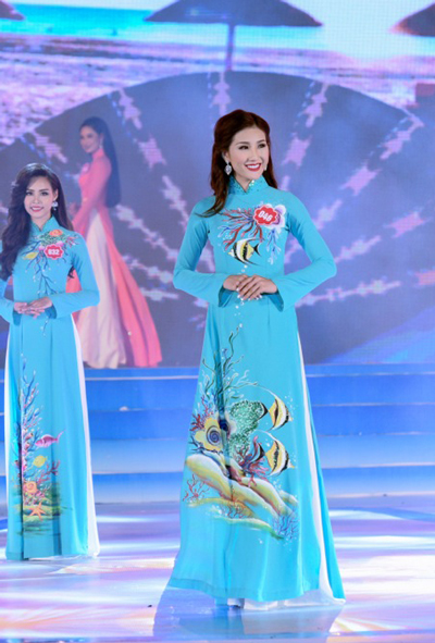 
Bảo Như trong đêm chung kết Hoa hậu Biển năm 2016.
