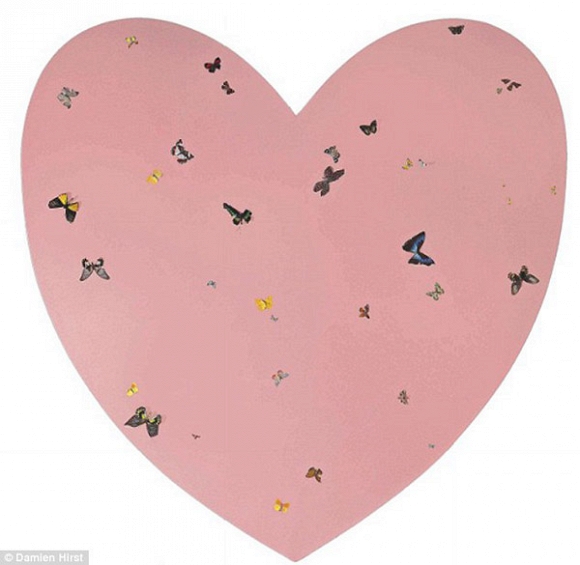 
Bức tranh hình trái tim hồng là món quà xa xỉ mà vợ chồng David dành tặng con gái nhân dịp sinh nhật 1 tuổi.
