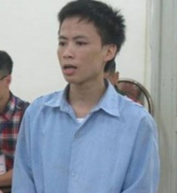 
Nguyễn Tiến Dũng tại phiên tòa xét xử

