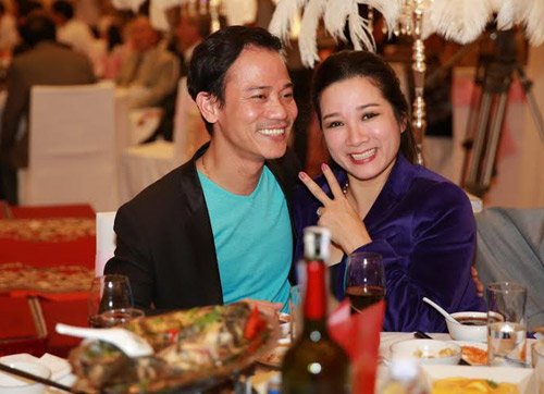 Thanh Thanh Hiền nhí nhảnh bên chồng Chế Phong.