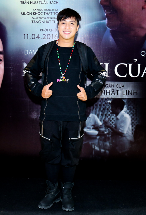 
Ca sĩ - nhạc sĩ Tăng Nhật Tuệ là người sáng tác và thể hiện ca khúc nhạc phim Muốn khóc thật to.
