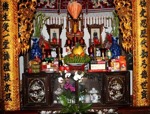 
C&acirc;u liễu đối gi&aacute;o huấn cho con ch&aacute;u về đạo l&yacute; gia đ&igrave;nh.
