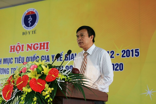 
Ông Hồ Chí Hùng - Phó Tổng cục trưởng Tổng cục DS-KHHGĐ phát biểu tham luận tại Hội nghị. Ảnh: Chí Cường
