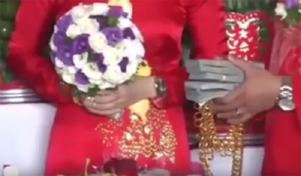 Quà hồi môn khủng tại một đám cưới ở Quảng Nam. Ảnh: T.L