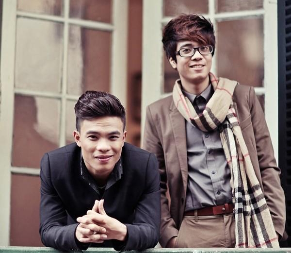 Dương Trường Giang (bên trái) và Bùi Anh Tuấn, người mang sự nổi tiếng cho các ca khúc của nhạc sĩ phố (ảnh nhân vật cung cấp).