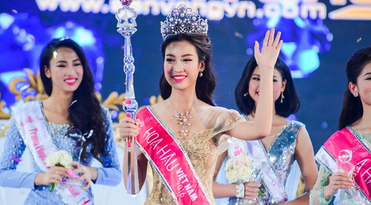 
Giây phút đăng quang của Hoa hậu Đỗ Mỹ Linh

