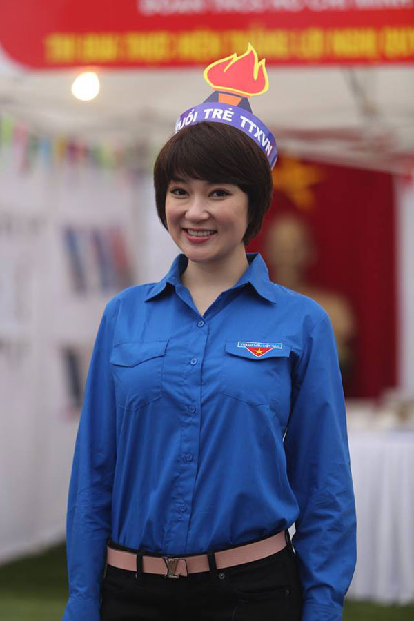 
Hoa hậu Nguyễn Thị Huyền khác lạ khiến công chúng bất ngờ.
