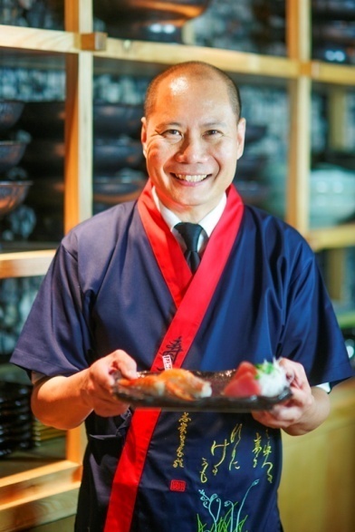 Master Đinh – người có hơn 25 năm gắn bó với nghệ thuật ẩm thực Nhật Bản