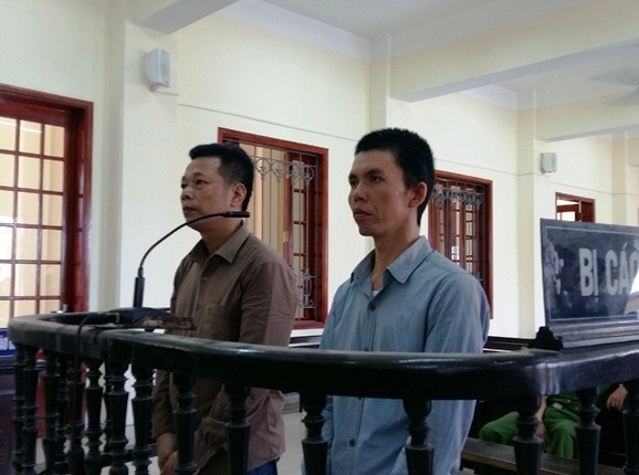 
Dương và Vân tại Tòa sơ thẩm
