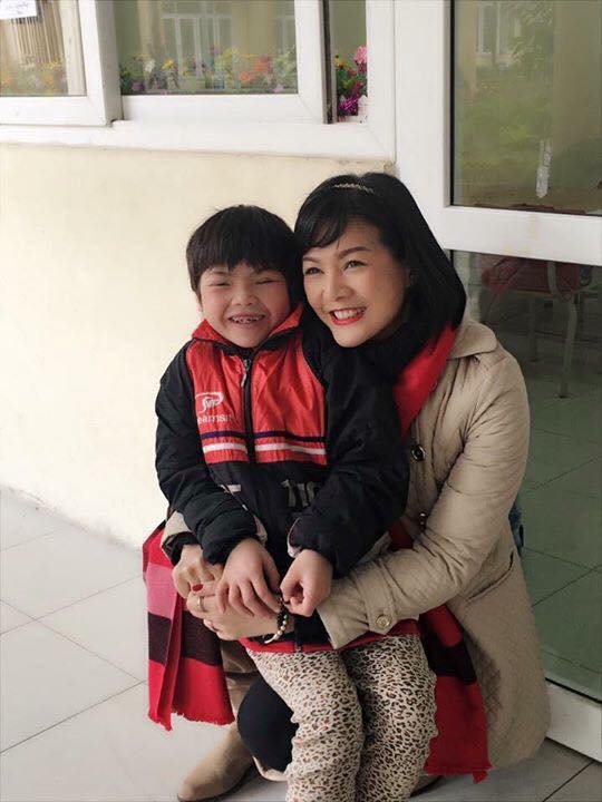 
Bé Mẩy ngày mới về Hà Nội học. Ảnh: Facebook
