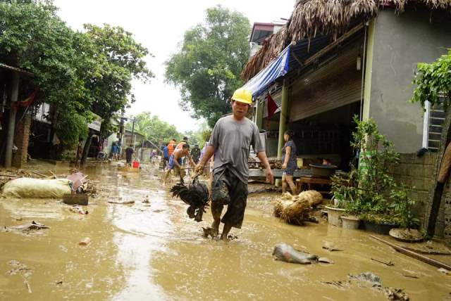 
Sau cơn bão số 2, toàn tỉnh Lào Cai có 969 ngôi nhà bị thiệt hại. Ảnh: Báo Lào Cai
