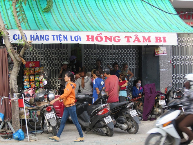 Cửa hàng tiện lợi Hồng Tâm Bi-nơi chị Liễu bị nạn, tử vong.