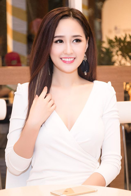 
Hoa hậu Mai Phương Thúy.
