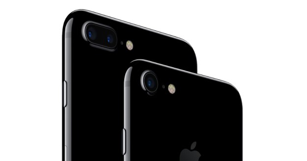 
iPhone 7 và 7 Plus màu Jet Black không có bản dung lượng 32 GB.
