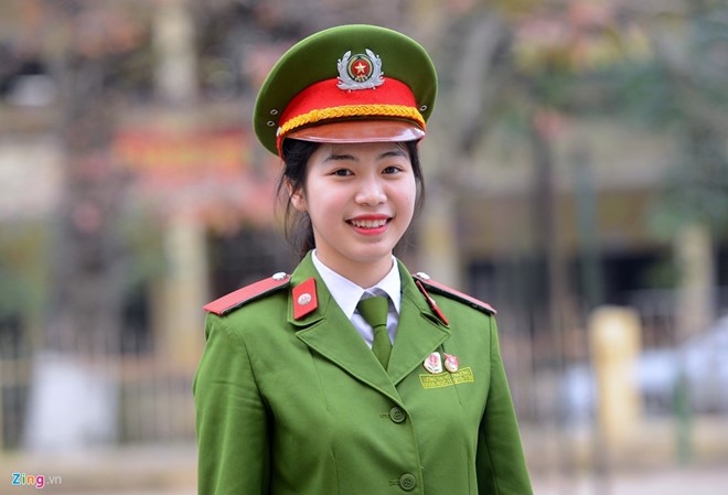 Hoài Thương là nữ sinh nổi bật vì thành tích học tập tốt tại Cao đẳng Cảnh sát nhân dân 1.