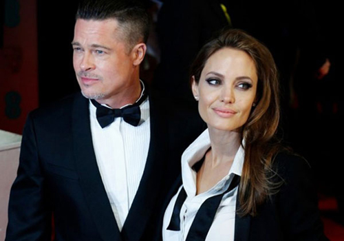 Brad Pitt và Angelina Jolie chưa liên lạc với nhau sau vụ ly hôn ngày 15/9. Ảnh:Usmagazine.