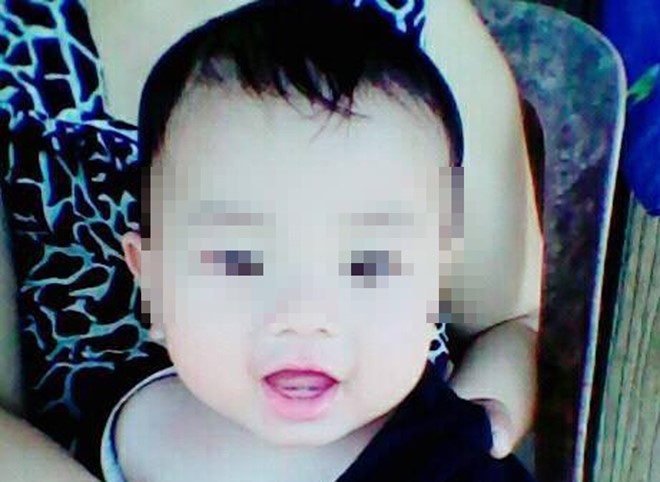 Người mẹ cho biết, bé Triệu sức khỏe bình thường sau hai tuần bị người giúp việc bồng đi. Ảnh gia đình cung cấp.