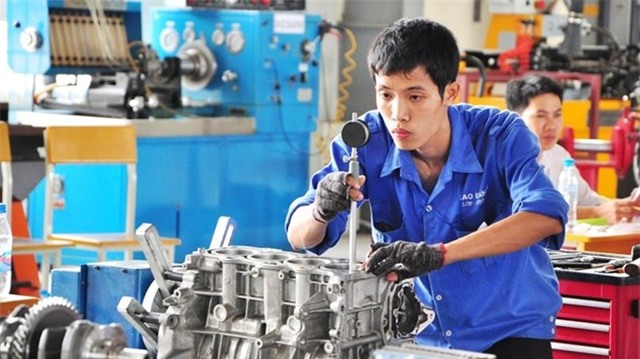 Học nghề với cam kết có việc làm ngay sau khi ra trường là lựa chọn của nhiều thí sinh. Ảnh minh họa.