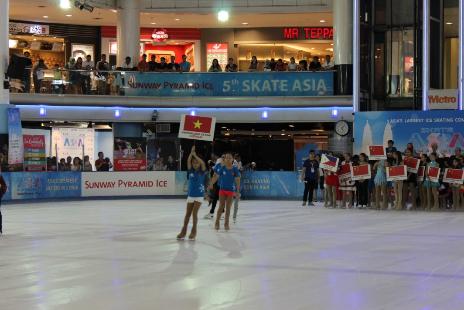 Đoàn Việt Nam tham dự lễ khai mạc Giải trượt băng Châu Á Skate Asia 2016