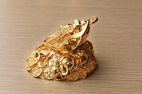 
Cóc ngậm tiền vàng, hay còn gọi là Thiềm Thừ được xem là biểu tượng của Thần tài, của sự may mắn về kinh doanh và tiền bạc. Sản phẩm này có giá 5.500.000 đồng

