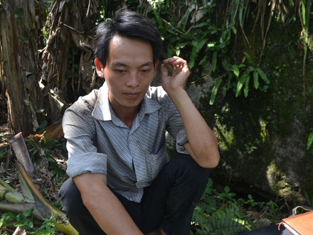 Anh Triệu Mềnh Ch&aacute;n (bố của 3 nạn nh&acirc;n)