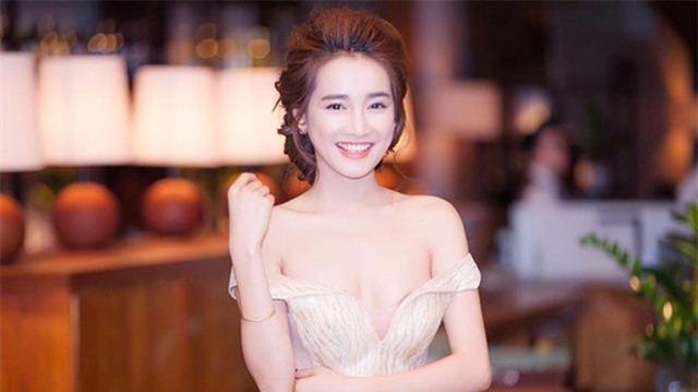 Nữ diễn viên thừa nhận việc lột xác của mình không thành công
.